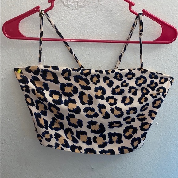 Leopard Print Crop Top - Picture 1 of 3